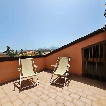 Feriehus Helle Editerrane Mit Terrasse Und Garten Nur 50 Meter Vom Meer Entfern - B43966